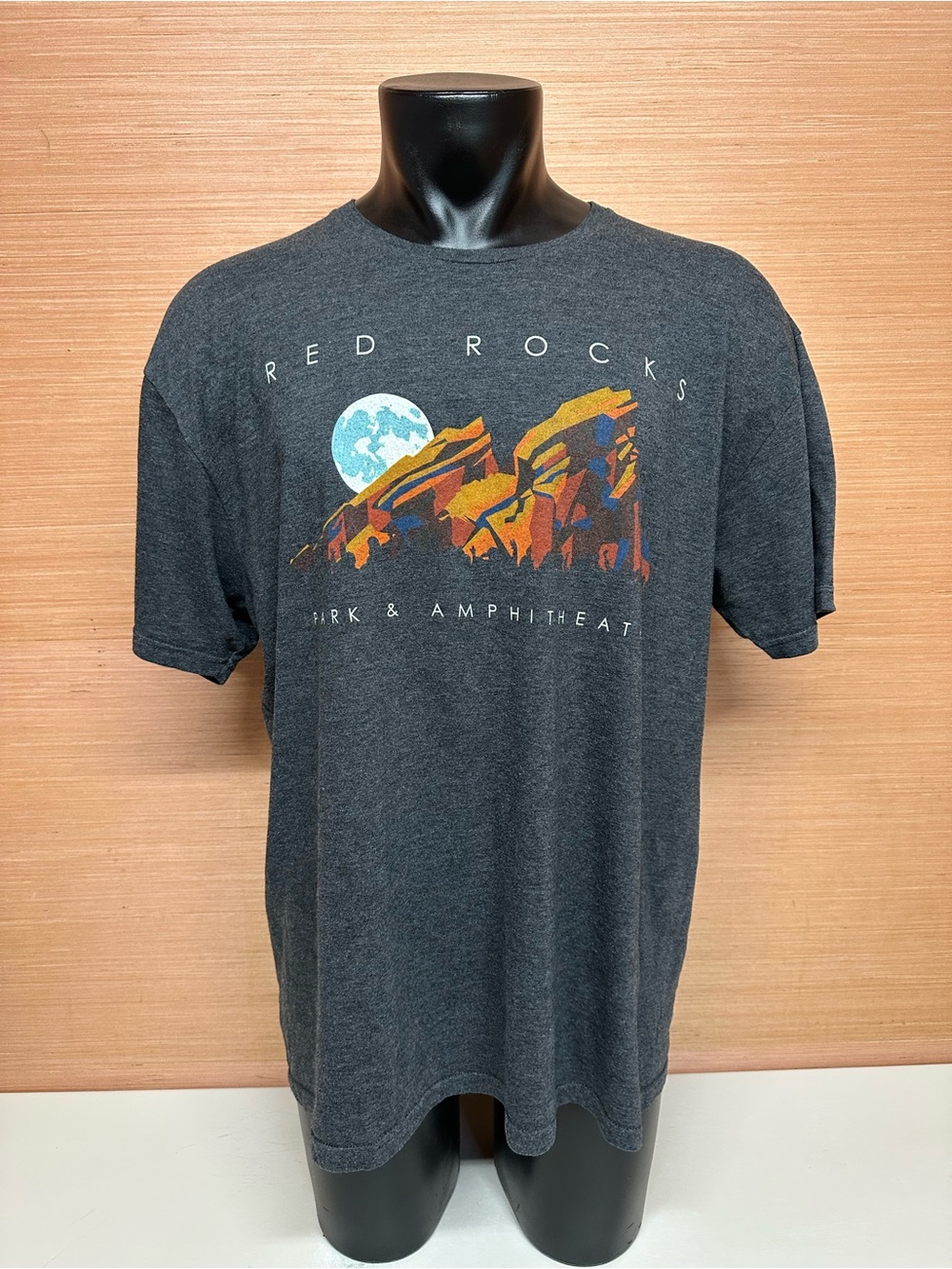 Red Rocks Park & Amphitheare Charcoal Gray Short Sleeve T-Shirt Size 2XL